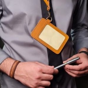 Выкройка кожаного чехла для бейджа.