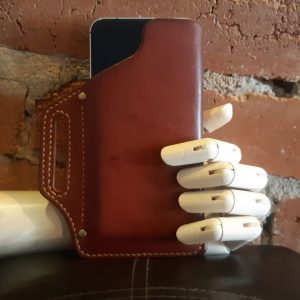 Выкройка кожаной кобуры для смартфона.