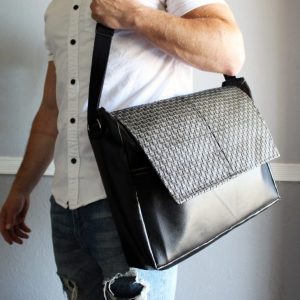 Выкройка кожаной сумки-почтальона для ноутбука или в дорогу.