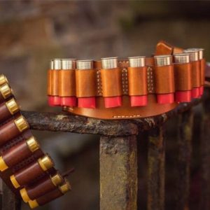 Выкройка кожаного ремня-патронташа для охотничьих патронов с деталями для карманов и застёжек.