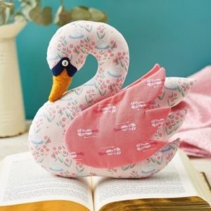 Схема вязаной мягкой игрушки лебедь.