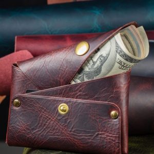 Бесшовный кожаный бумажник