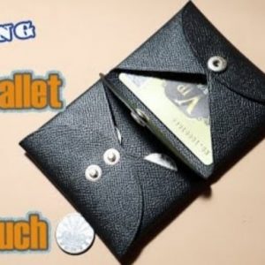 Выкройка кожаной визитницы с застежкой на пуговицы.