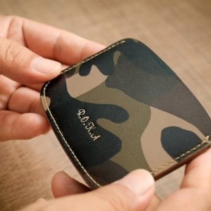 Выкройка горизонтальной визитницы для банковских карт с закругленными углами.