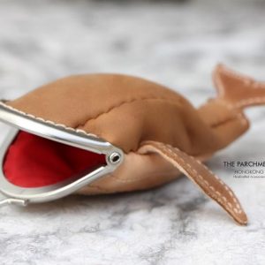 Выкройка кошелька из китовой кожи для мелочи или нессера.