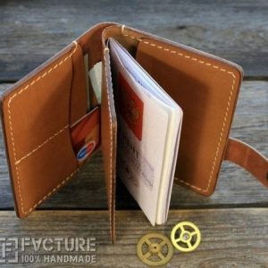 Выкройка кожаного кошелька для паспорта и банковских карт.
