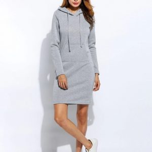 Выкройка женского платья-толстовки с центральным карманом.