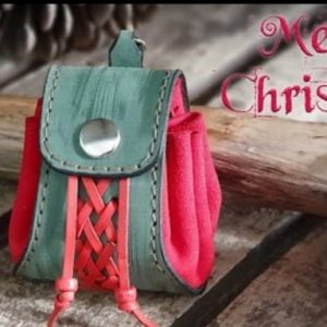 Выкройка небольшого кошелька для мелочи или беспроводных наушников.