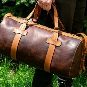 Выкройка компактной кожаной дорожной сумки.