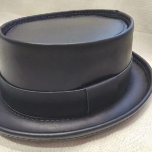 Выкройка мужской кожаной шляпы.