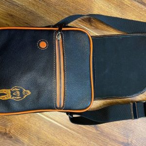 Выкройка кожаной сумки с клапаном на молнии.