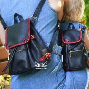 Выкройка небольшого кожаного рюкзака с клапаном и его уменьшенной детской версии.