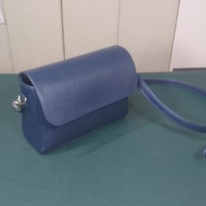 Выкройка для кожаной сумки через плечо для женщин.