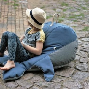 Выкройка детского стула в форме кита.