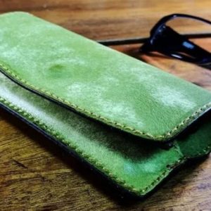 Выкройка кожаного чехла для очков с мастер-классом сборки.