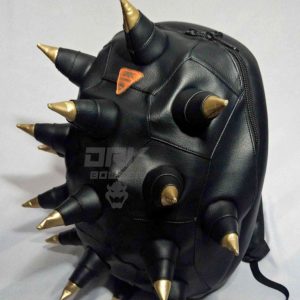 Выкройка кожаного рюкзака с шипами.