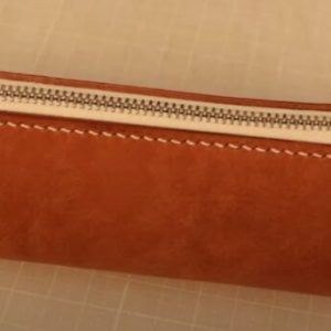 Выкройка кожаного пенала для ручек и карандашей.