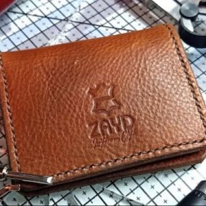 Выкройка кожаной визитницы для карточек с несколькими карманами.