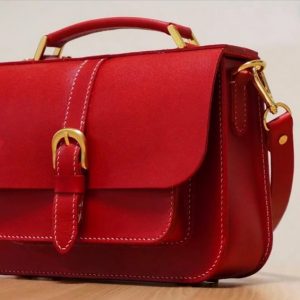 Выкройка маленькой женской сумочки через плечо.