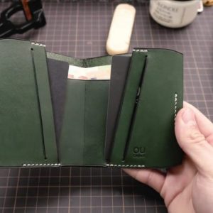 Выкройка кожаной двойной визитницы для банковских карт.