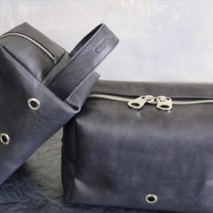 Выкройка компактной кожаной косметички для мелких предметов.