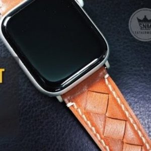 Кожаный ремешок для Apple Watch с ромбовидным узором.