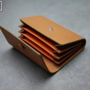 Выкройка кошелька для карт в стиле гармошка из кожи.