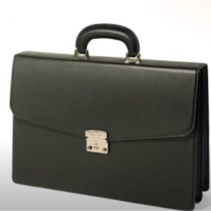 Выкройка классического мужского кожаного портфеля на листе бумаги А4.