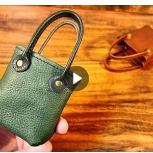 Выкройка мини-брелока из кожи