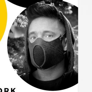 Кожаная маска с фильтром в стиле дизельпанк.