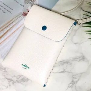 Выкройка небольшой кожаной сумочки-кошелька для смартфона.