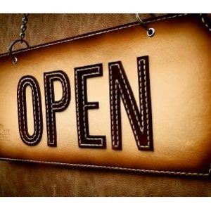 Выкройка кожаной вывески "Закрыто/Открыто" для магазина или интерьера.