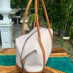 Выкройка для кожаной дорожной сумки с ручками.