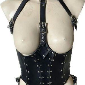 Выкройка кожаного корсета для ролевых игр с декоративными элементами.