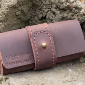 Выкройка кожаной ключницы с кнопкой.