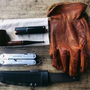 Выкройка для создания классических кожаных перчаток в стиле 50-х годов.