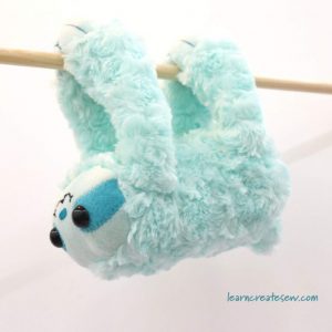 Выкройка для создания плюшевых игрушек в виде ленивцев.