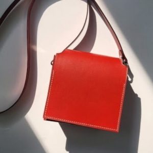 Выкройка женской мини-сумочки через плечо размера A4.