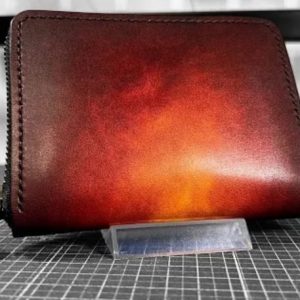 Выкройка кожаного кошелька с застёжкой на молнии.