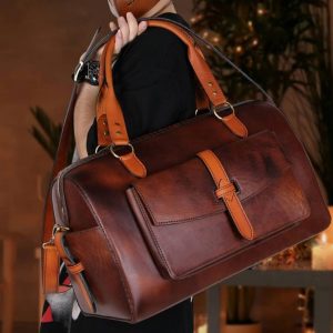 Выкройка для создания крупной кожаной дорожной сумки.