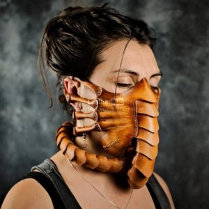 Выкройка кожаной маски в стиле Face Hugger из вселенной Чужих.