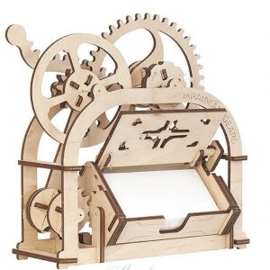 Механическая визитница с лазерной резкой – стильный и функциональный аксессуар