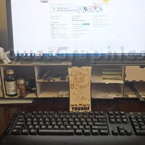 Макет комода под монитор для лазерной резки — стильная и функциональная мебель для рабочего стола