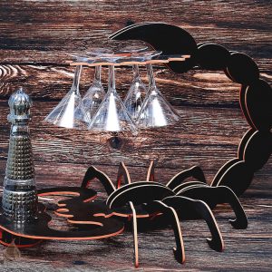 Элегантный мини-бар в виде скорпиона