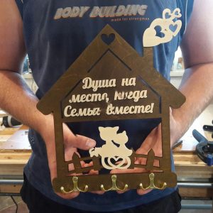 Макет ключницы с дизайном котов для лазерной резки