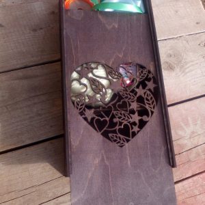 Макет лазерной резки подарочной коробки для 8 марта