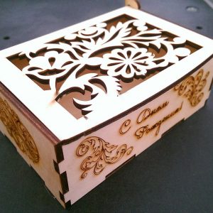 Макет для лазерной резки шкатулки с изысканным цветочным узором