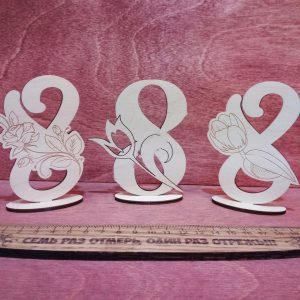 Сувенир для 8 марта с декоративным дизайном