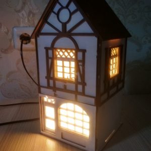 Уютный ночник в форме дома