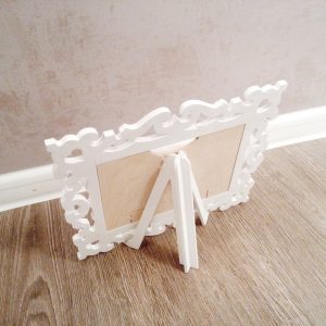 Макет подставки для фоторамок с уникальным дизайном